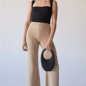 Alohas The O Black Leather Handbag